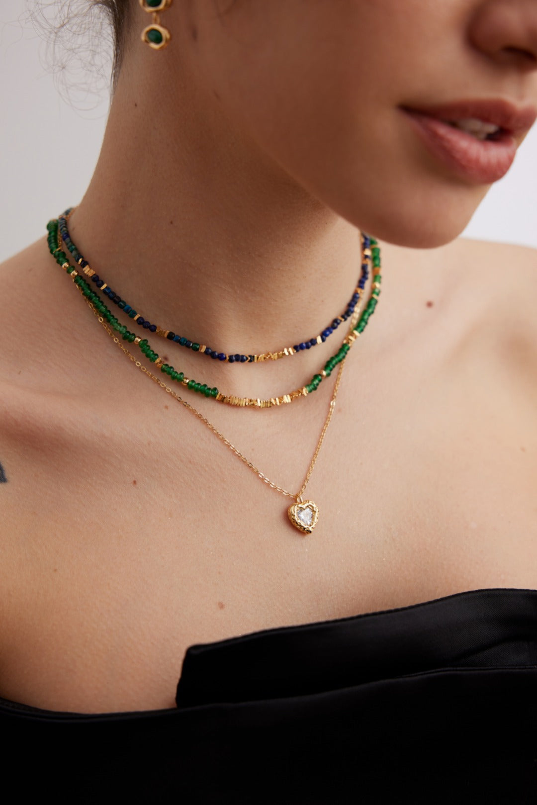 Apri dark green short stacked pendant necklace